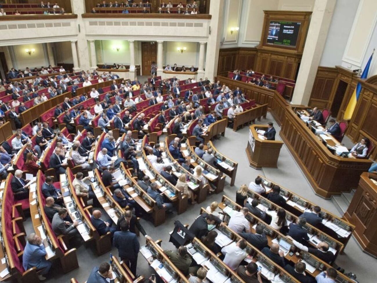 Рада поддержала законопроект о разгосударствлении СМИ с предложениями президента