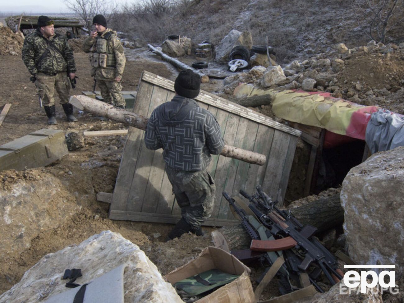 Штаб АТО: Украинские войска соблюдают режим тишины, несмотря на провокации боевиков