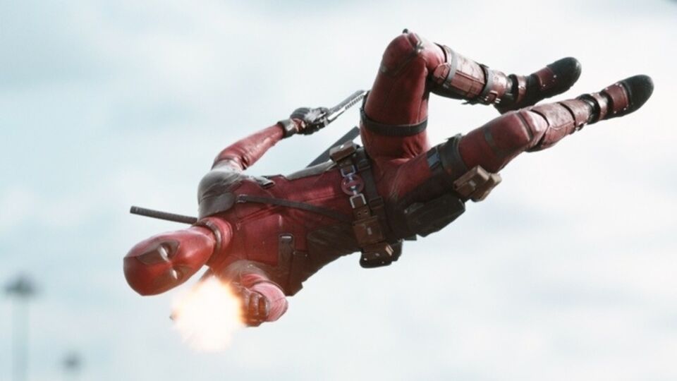 Главный герой фильма --- побочный продукт программы вооруженных сил под названием "Оружие X"