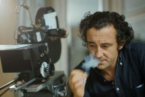 Луи Маль (1932, Франция — 1995, Лос-Анджелес, США) — французский кинорежиссер, оператор, продюсер, сценарист