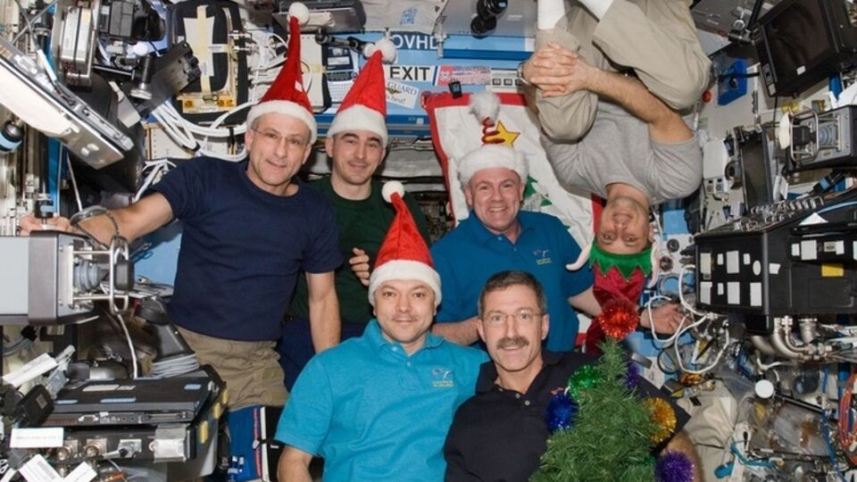 Рождество на МКС. Фоторепортаж