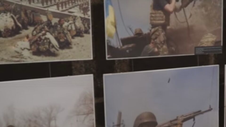 В Киеве открыли выставку, посвященную чеченским добровольцам, воюющим на Донбассе. Видео