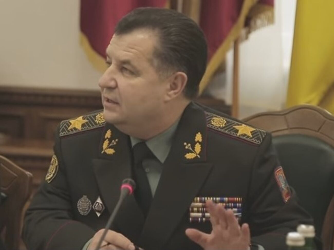 Полторак не назвал количество техники, которую планируют изготовить