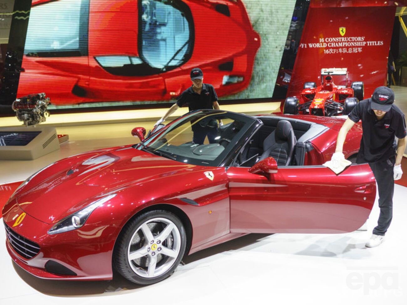 Ferrari California T