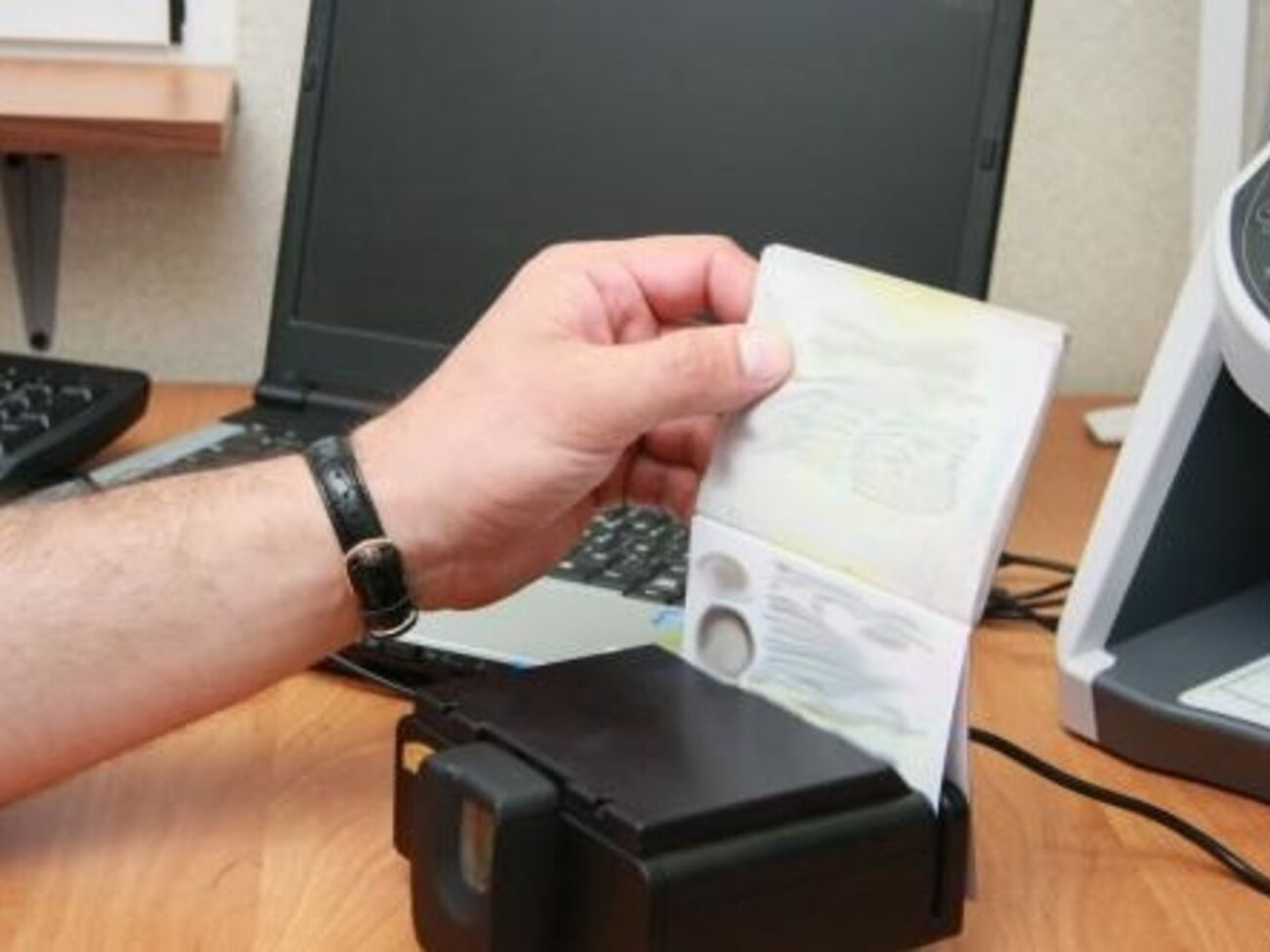 Иранцы были задержаны во время паспортного контроля