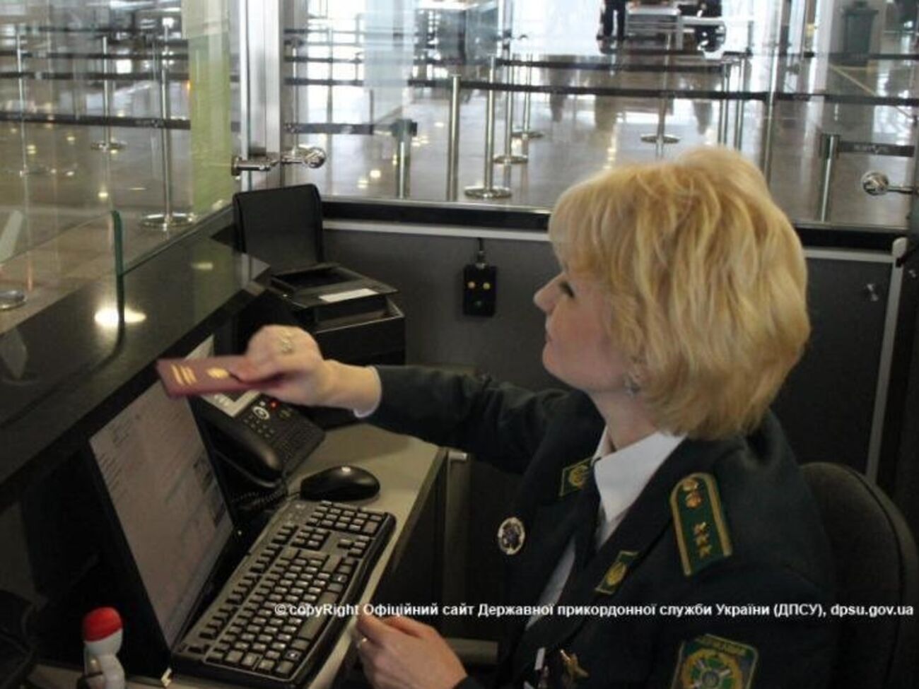 Погранслужба передала "шутников" сотрудникам полиции