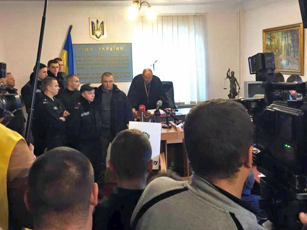 Суд разрешил доставить Корбана в заседание