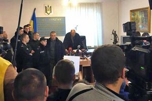 Суд разрешил доставить Корбана в заседание