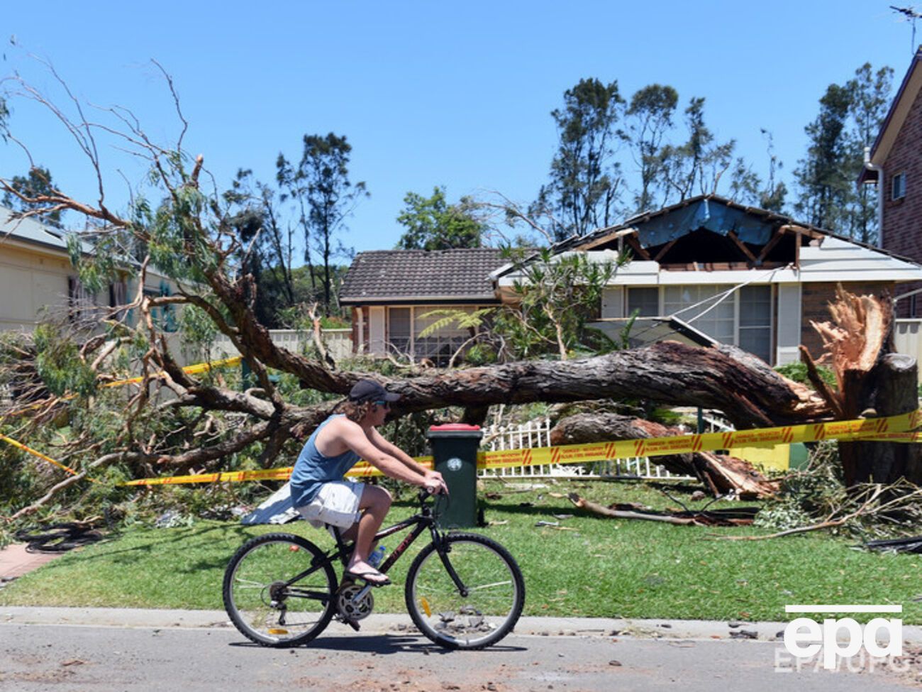 Число жертв стихии продолжает расти