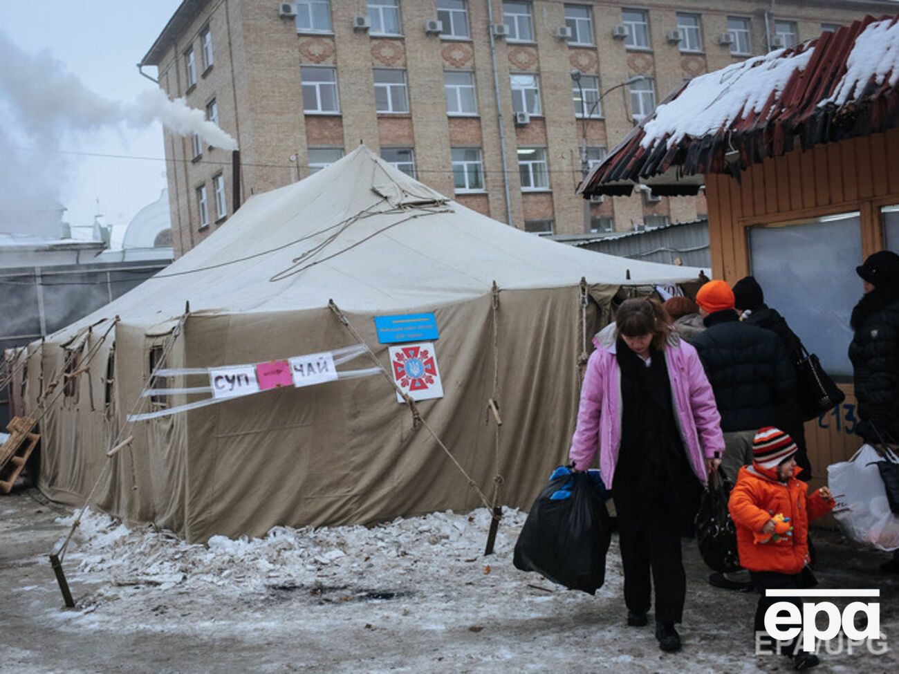 Украинские власти заявляют о гуманитарной катастрофе на территории, подконтрольной боевикам