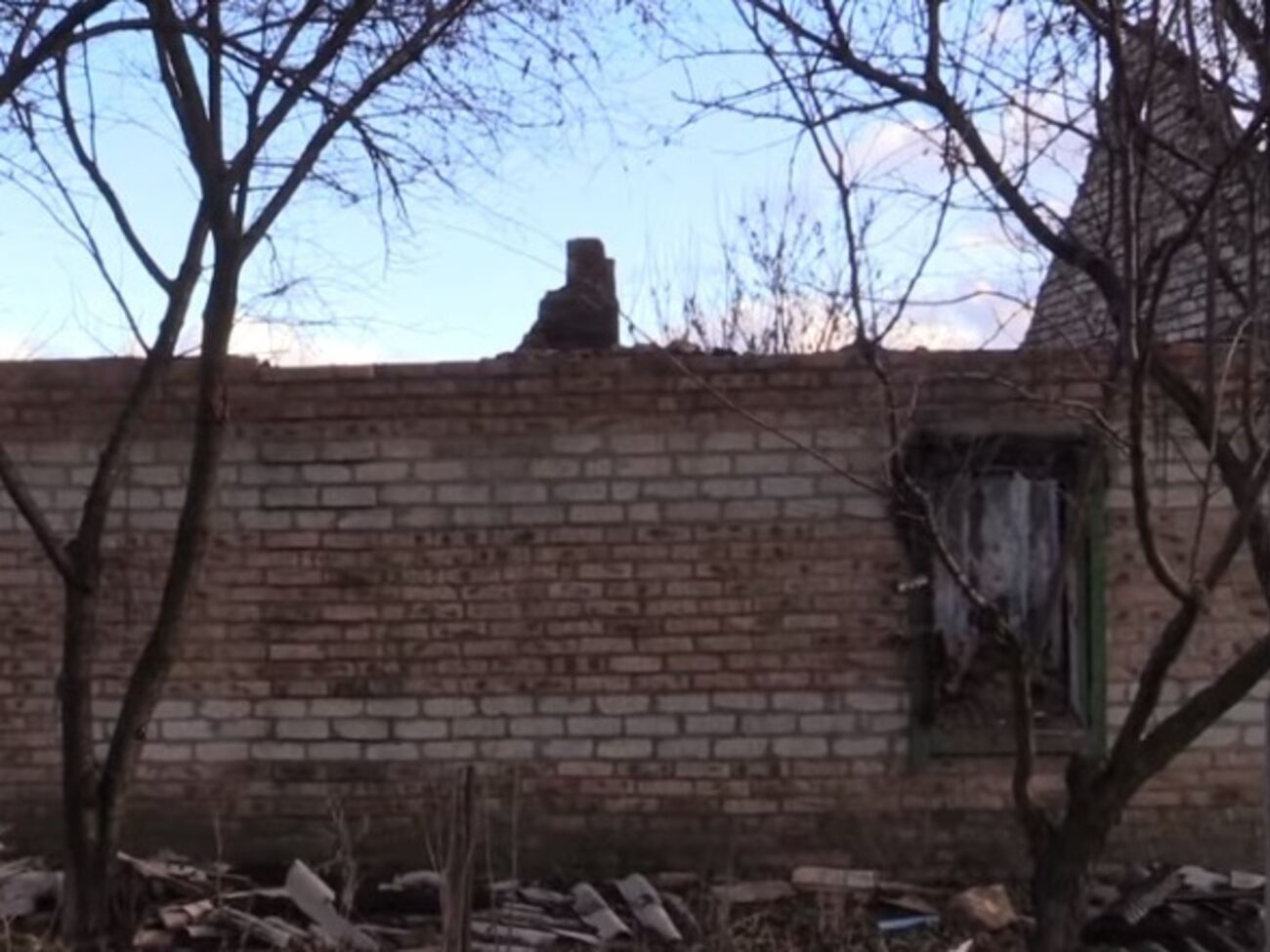 Дом, разрушенный в результате обстрела Зайцево