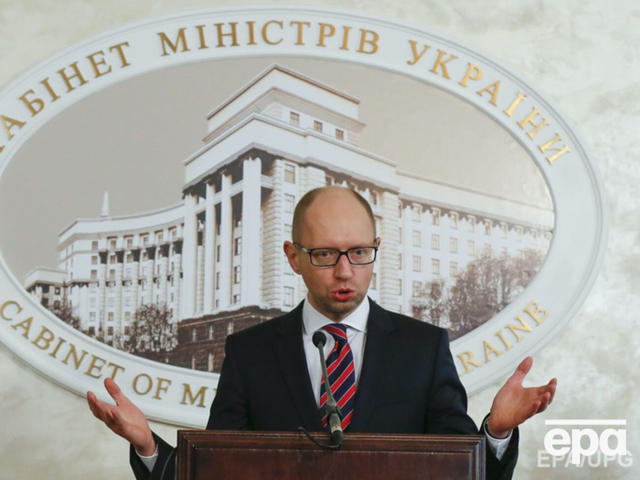 Яценюк считает, что запланированный рост зарплат покроет инфляцию