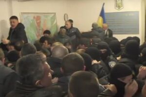 На суде по делу Корбана произошла потасовка