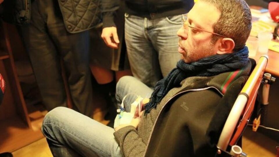 Корбан отказался от адвокатов