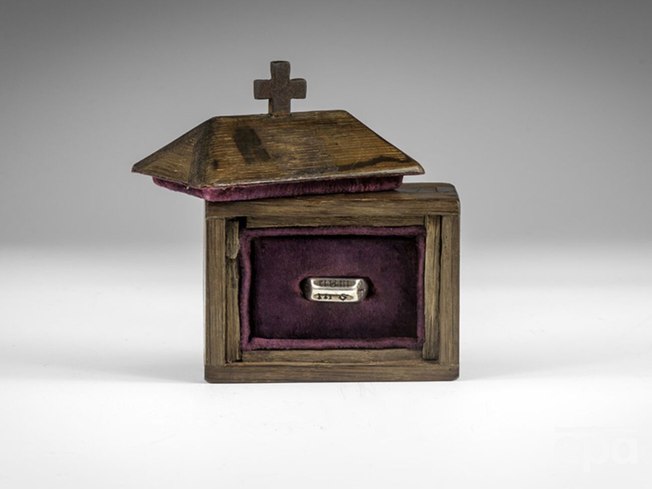 Реликвия выставлена на аукцион