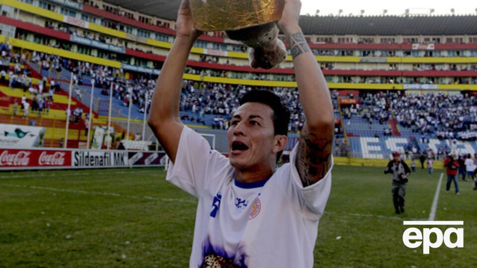 До дисквалификации Пачеко успел выиграть немало титулов