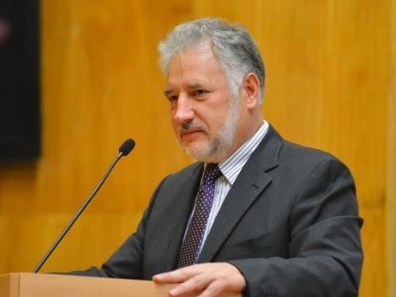 Жебривский: То, что мы видим &ndash; это российские войска, которые ведут всю работу согласно боевому уставу