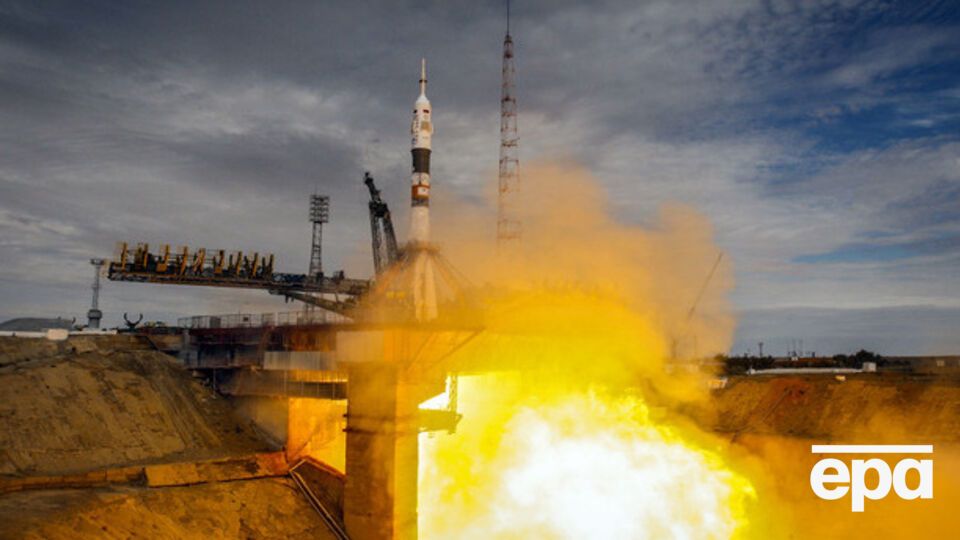 Роскосмос намерен отправить на Луну пилотируемый корабль