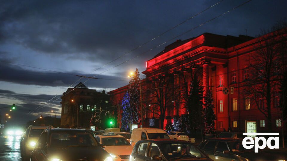 В Новогоднюю ночь транспорт будет работать дольше