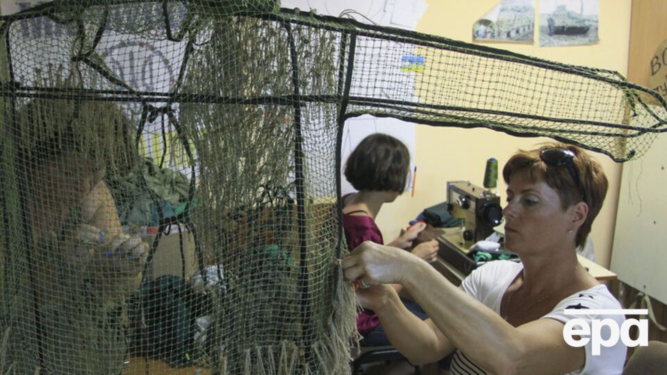 Наибольшим доверием в обществе пользуются волонтеры