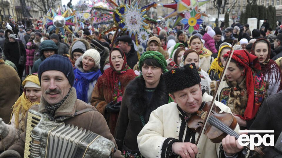 Украинцы начали собирать подписи за новый выходной