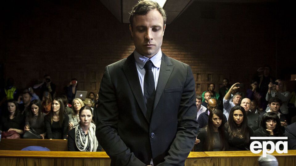 Легкоатлету Писториусу изменили обвинение на "умышленное убийство"