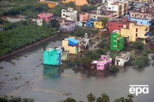 Спасательные работы в индийском Ченнаи осложнены плохой погодой