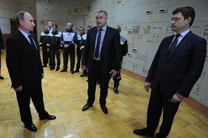 Путин во время посещения "Крымэнерго"