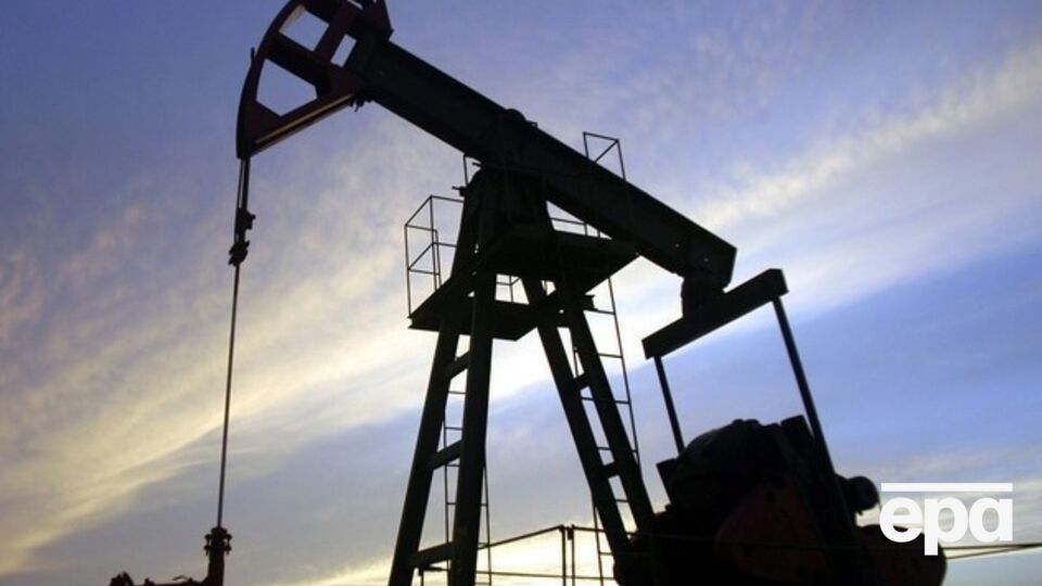 Цены на нефть незначительно возросли