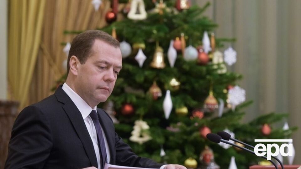 Медведев утвердил санкции в отношении Турции