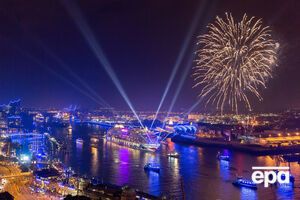 Власти Германии просят не пугать беженцев фейерверками