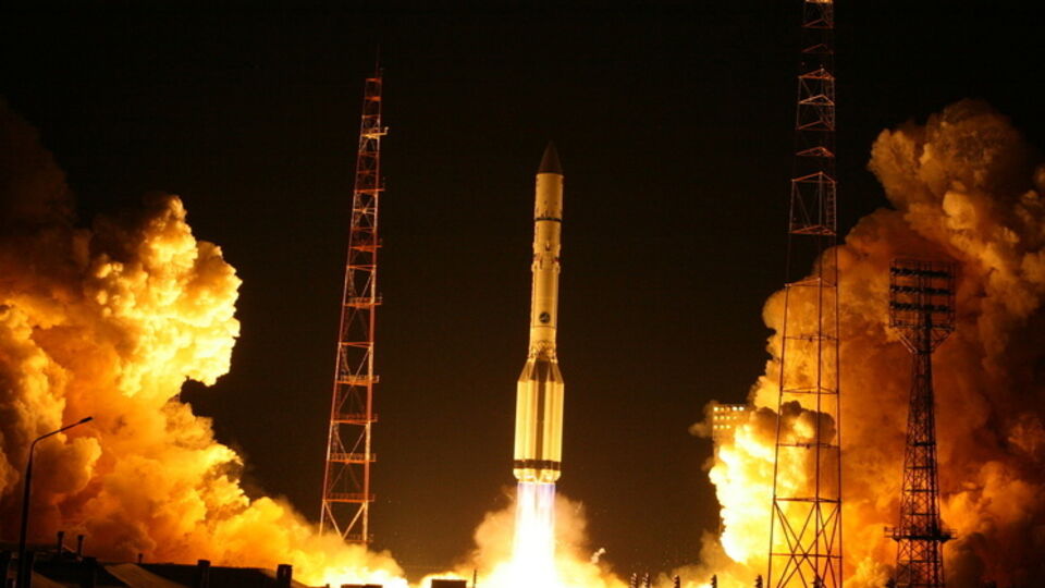 Функции и полномочия Федерального космического агентства передаются "Роскосмосу"