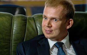 Прокуратура подозревает чиновника в содействии хищению 400 млн гривен структурами Курченко