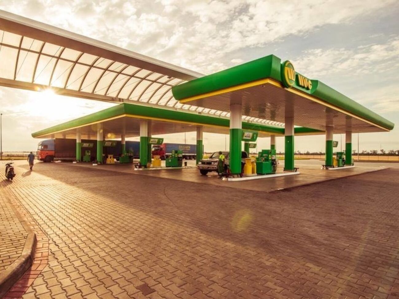 Фирташ планирует купить сеть АЗС WOG