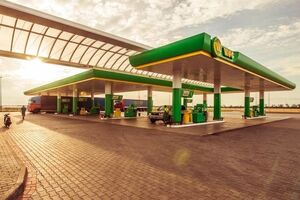 Фирташ планирует купить сеть АЗС WOG