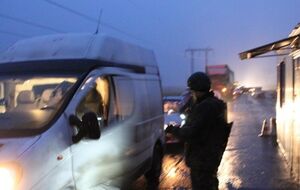 По данным Госпогранслужбы, перед КПВВ "Зайцево", "Марьинка", "Новотроицкое" и "Гнутово" уже оборудованы пункты обогрева