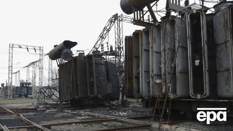 Электростанция в Счастье Луганской области после обстрелов боевиками