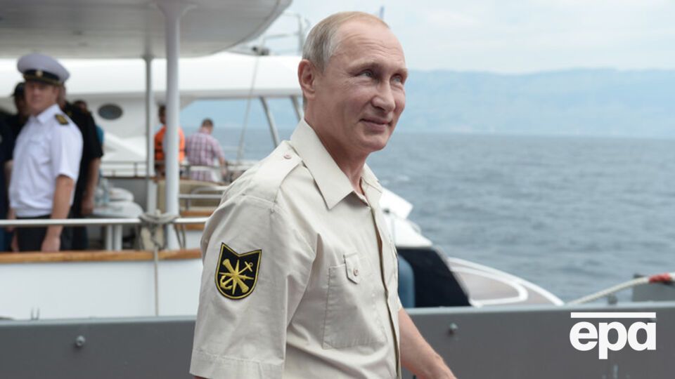 Возможно, российский президент надеется, что жители Крыма откажутся от украинской электроэнергии