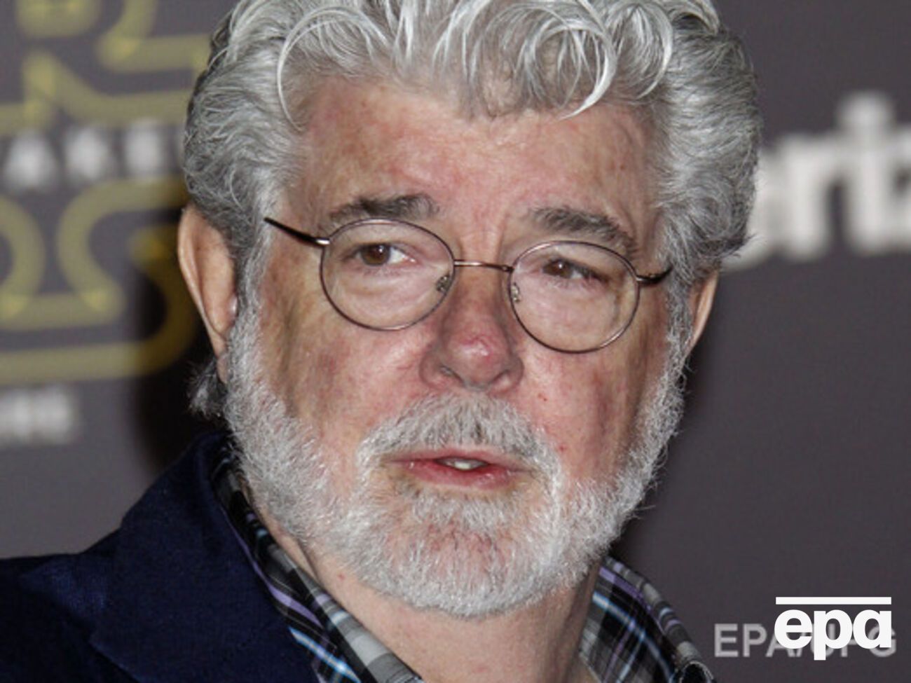 Лукас назвал новых обладателей фрнашизы "Звездные войны" белыми рабовладельцами