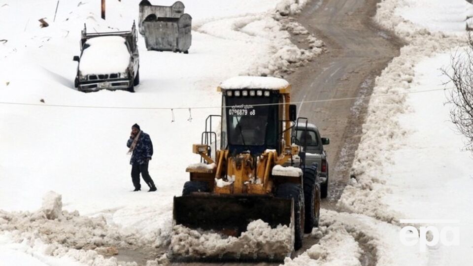 Обильные снегопады обрушились на Стамбул