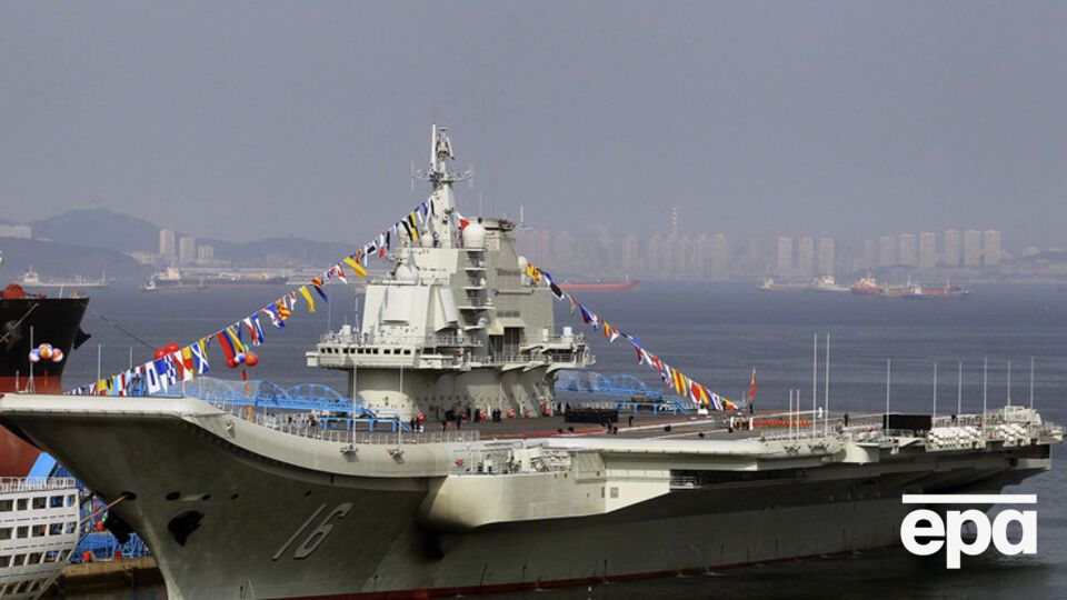 Минобороны Китая: В ходе проектирования и создания нового авианосца будет изучен и использован опыт эксплуатации первого китайского авианосца "Ляонин"