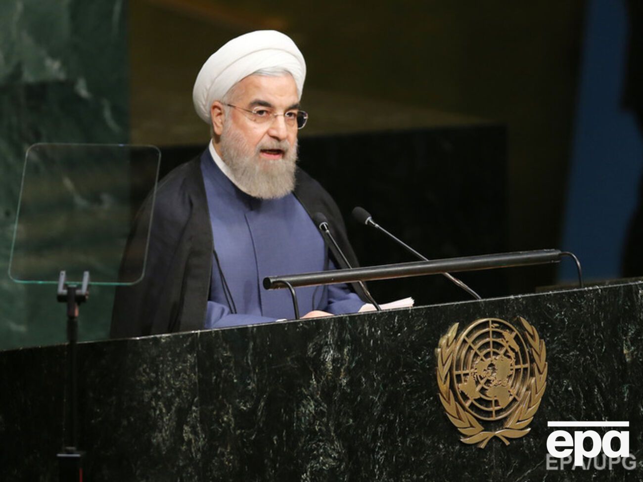 Рухани поручил расширить ракетную программу Ирана