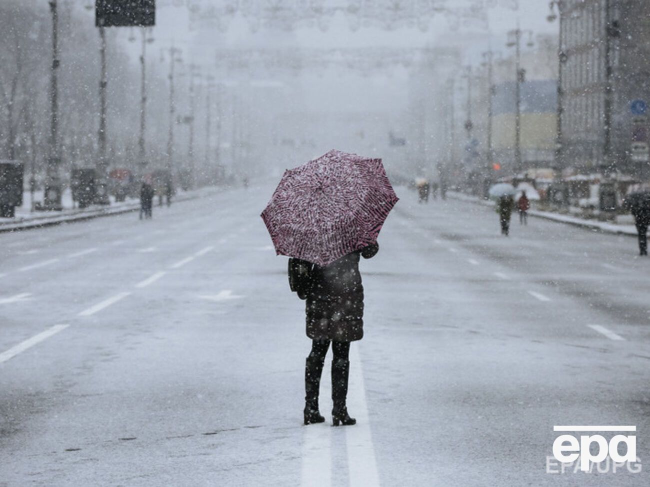 Гидрометцентр объявил штормовое предупреждение