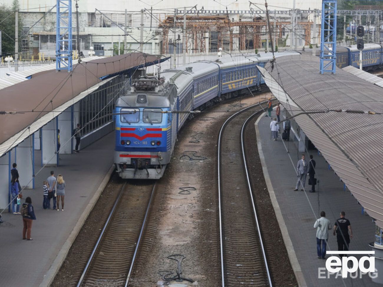 В поездах "Укрзалізниці" Новый год встретят 17 тыс. человек
