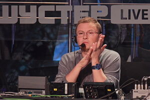 Петр Мага: Мне пофиг, кто меня грабит: бандит или честный человек. Объяснение "все олигархи плохие, один я, президент, хороший" больше не работает