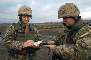 Позиции украинских войск в Донецкой области продолжают обстреливать боевики