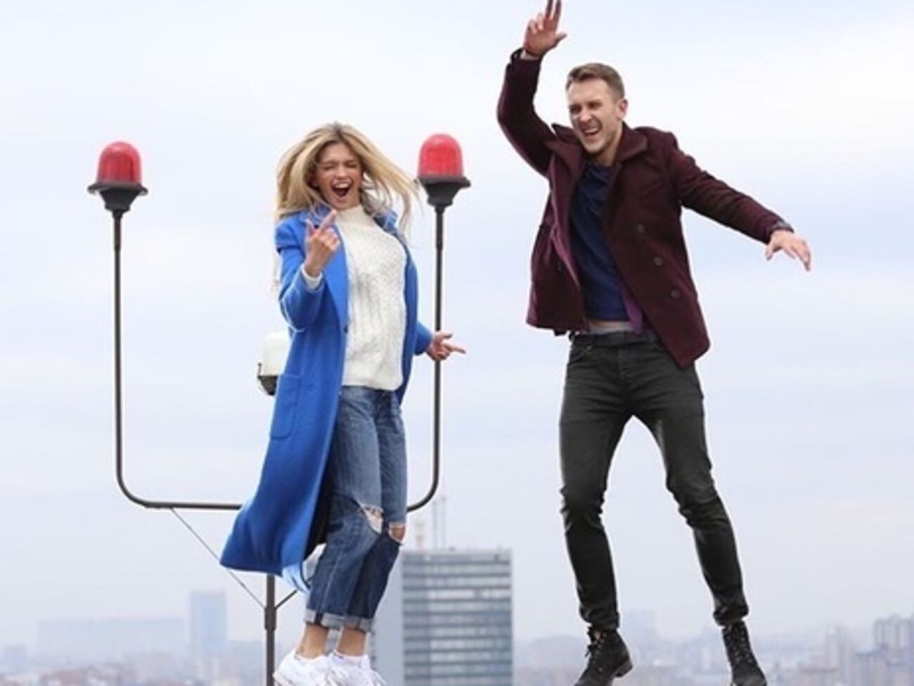 Клип снимали на крыше небоскреба