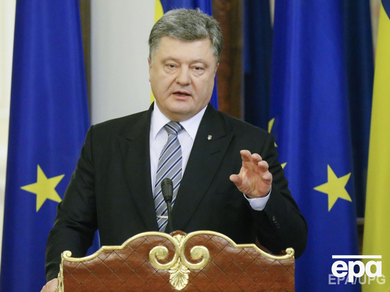 Порошенко извинился за неудачную фразу о волонтерах. Видео