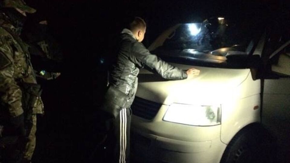 Правоохранители задержали двух жителей Волынской области при попытке переправки нелегалов через границу