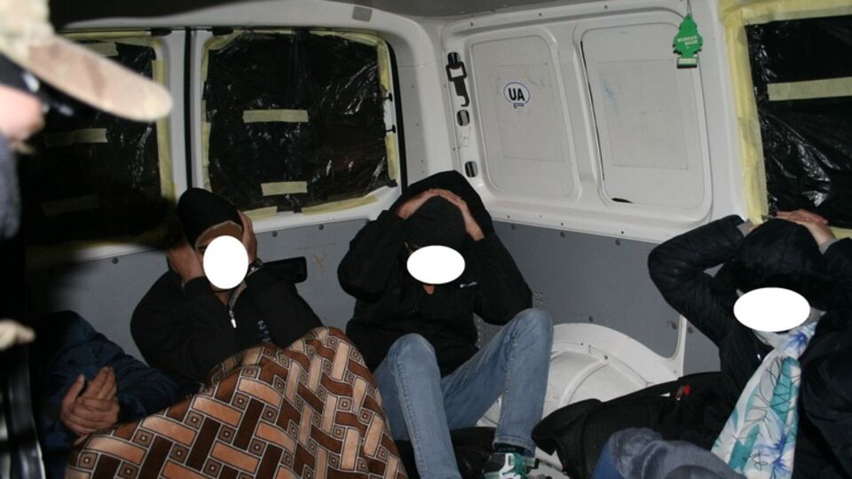 Пограничники: Задержанные мигранты из Азии сильно замерзли